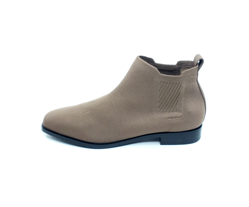 VIVAIA Ryan Pro Chelsea Ankle Boots Expresso Brown Water Resistant Knit Size 9.5